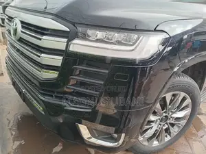 Toyota Land Cruiser Standard 2026 Black
