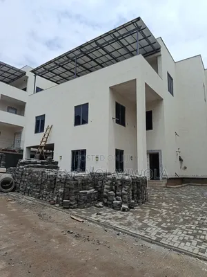 5bdrm Duplex in Asokoro for rent