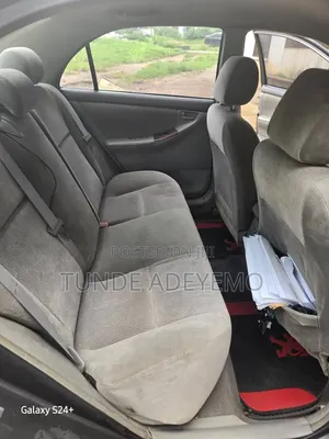 Toyota Corolla 2006 Gray