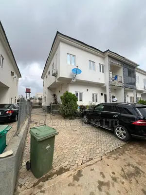 4bdrm Duplex in Life Camp for sale
