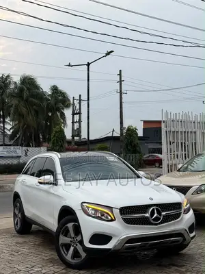 Mercedes-Benz GLC-Class 2017 White