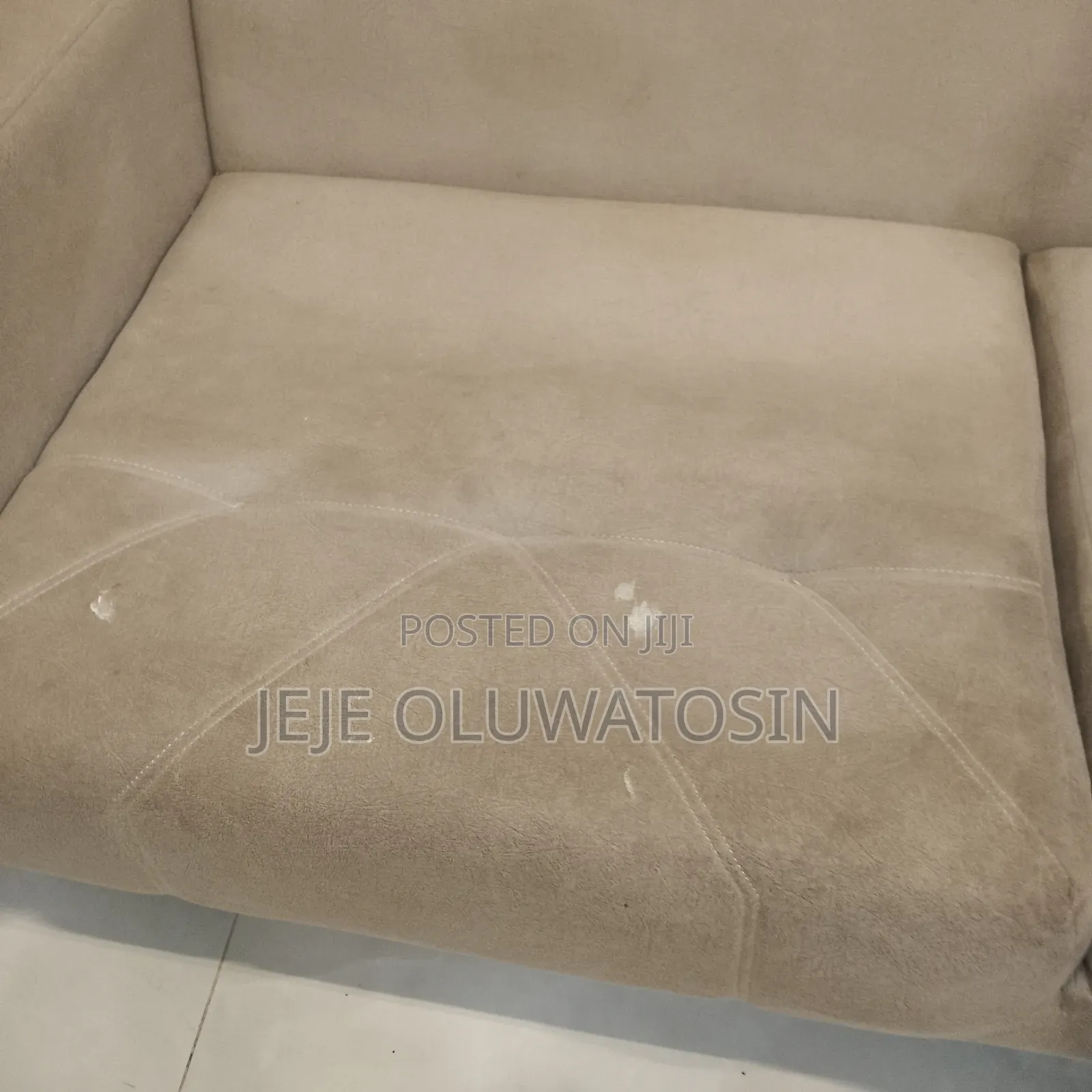 Professional Chairs Cleaning