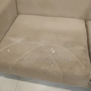 Professional Chairs Cleaning