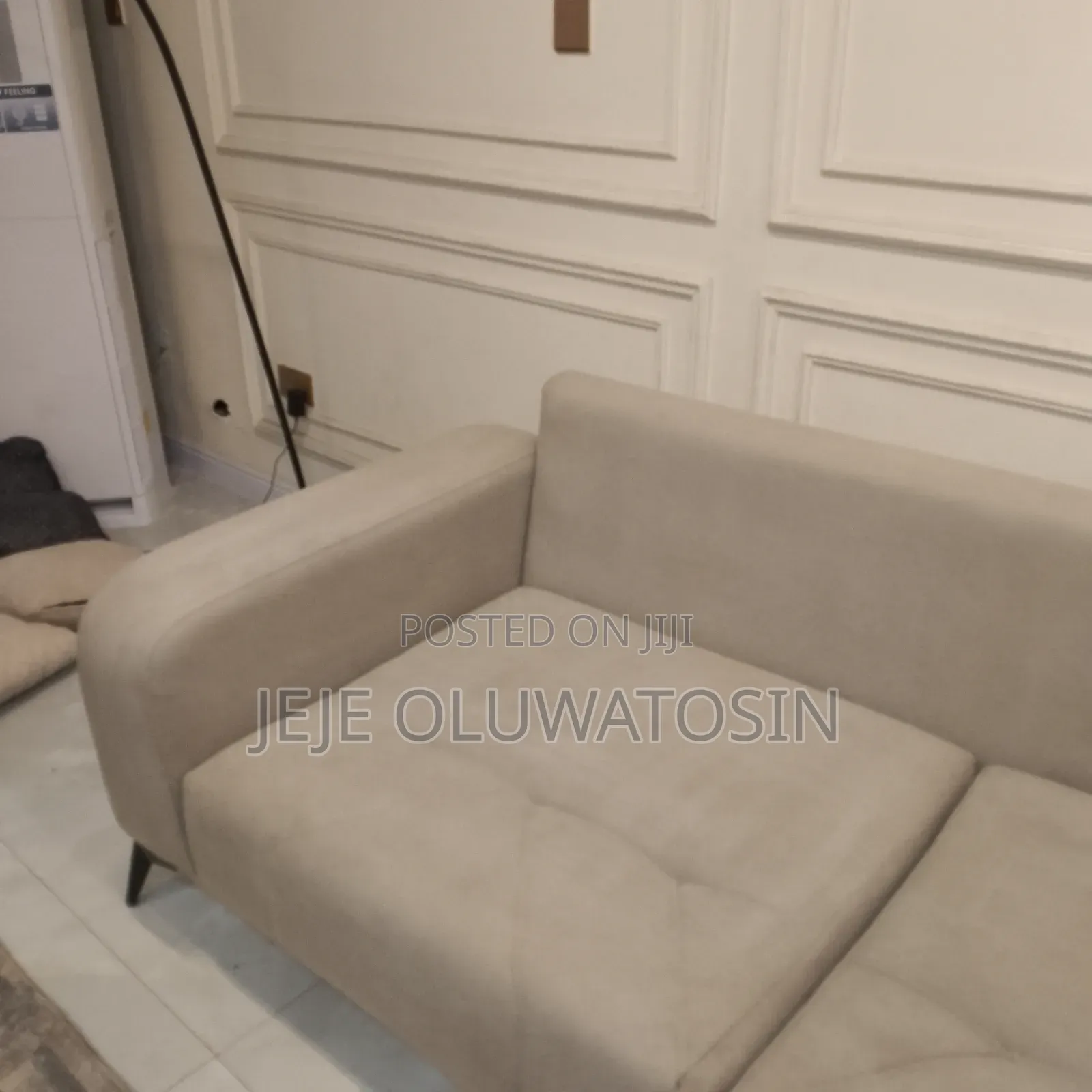 Professional Chairs Cleaning