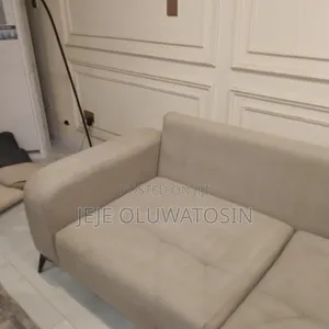 Professional Chairs Cleaning