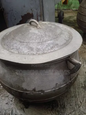 Pots Cylinder and Spoon