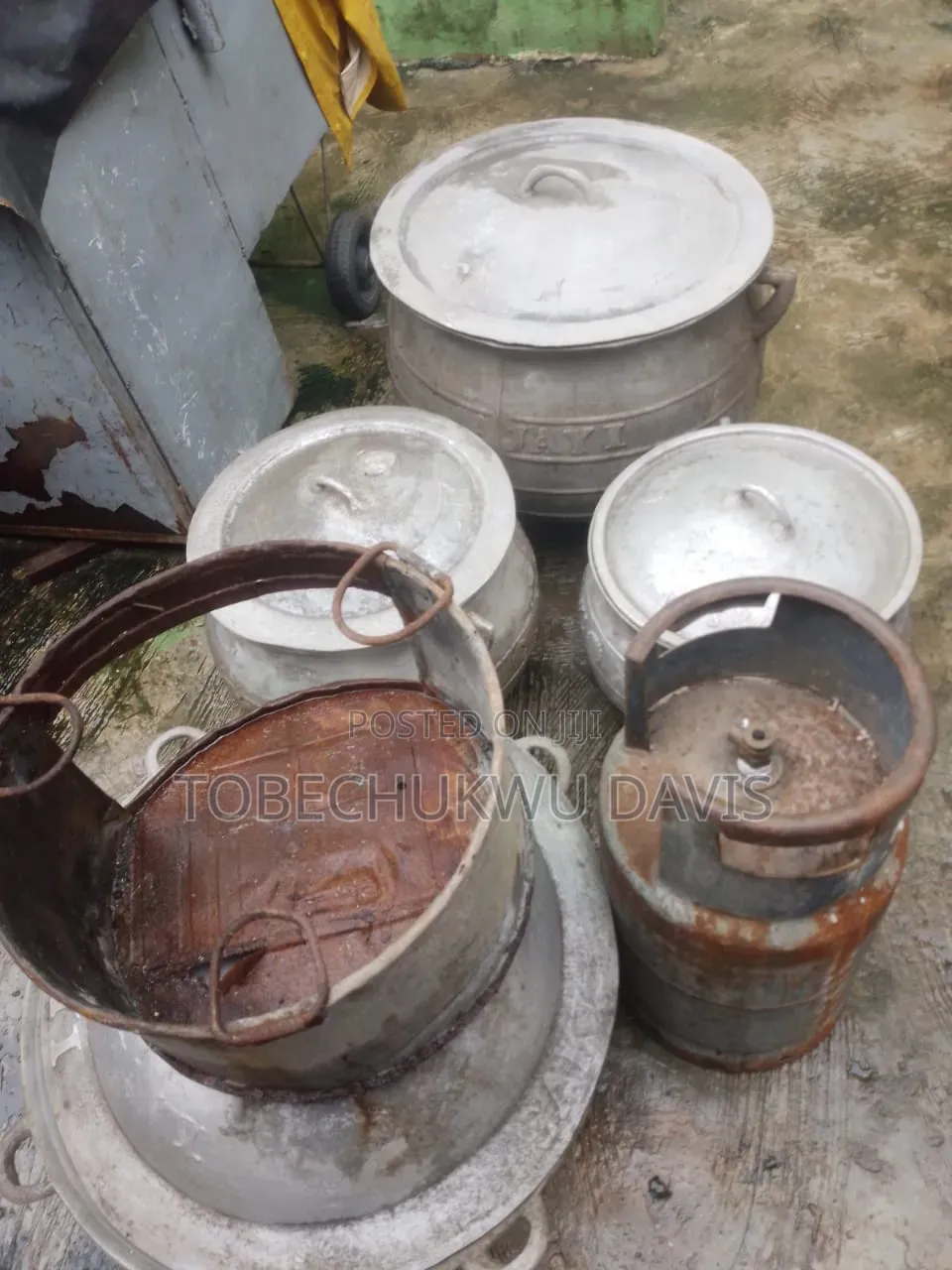 Pots Cylinder and Spoon