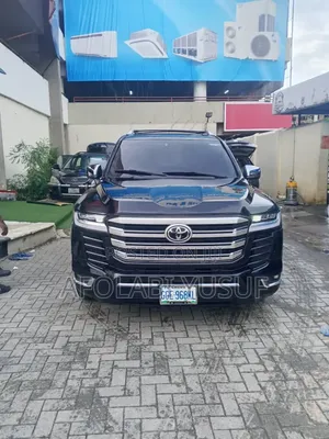 Rent a S U v Toyota Land Cruiser, Drop and Fullday , Smooth Traveling