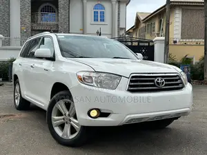 Toyota Highlander Limited 2010 White