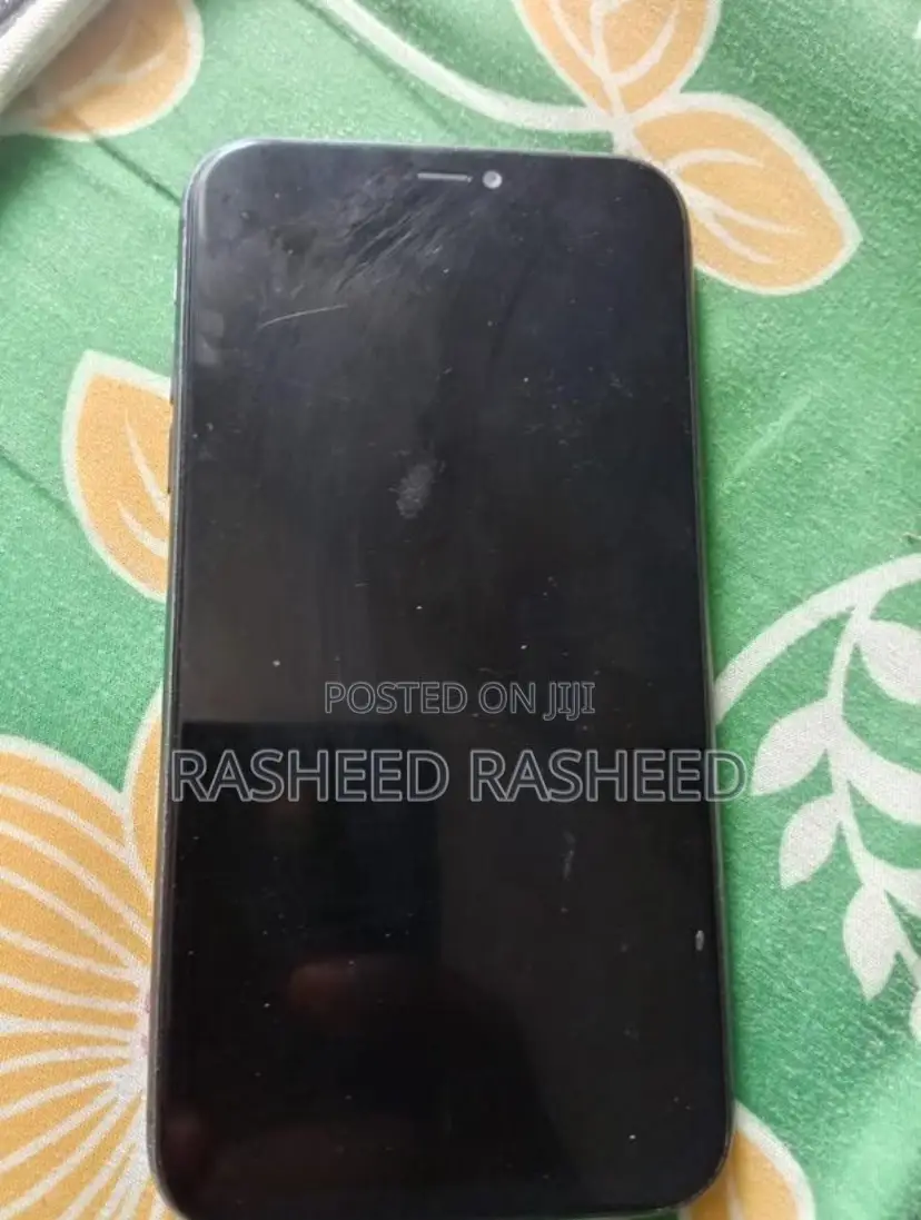 Apple iPhone 11 64 GB Black