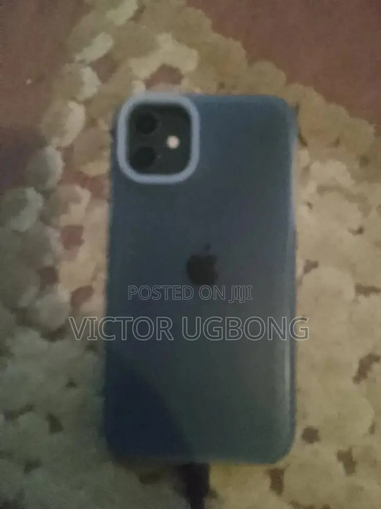 Apple iPhone 11 64 GB Black
