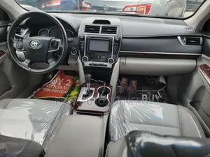 Toyota Camry 2013 Silver