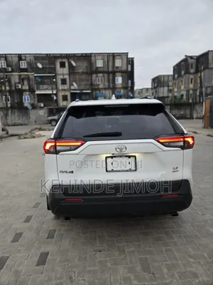 Toyota RAV4 2019 White
