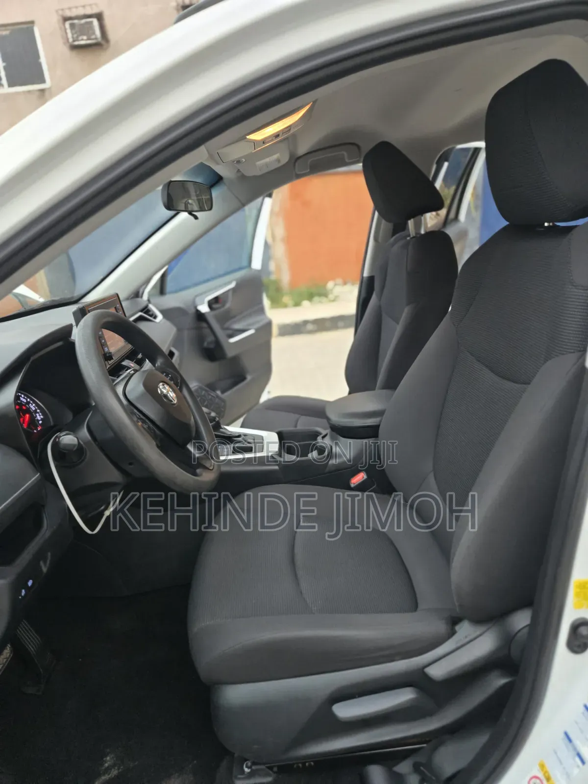 Toyota RAV4 2019 White