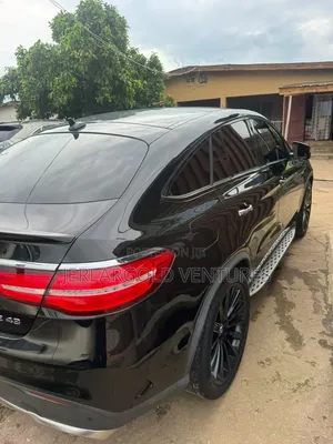 Mercedes-Benz GLE-Class 2017 Black