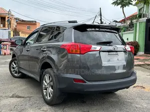 Toyota RAV4 Limited 4dr SUV AWD (2.5L 4cyl 6A) 2015 Gray
