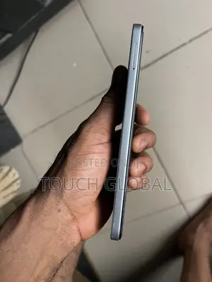 Infinix Hot 60i 128 GB Silver