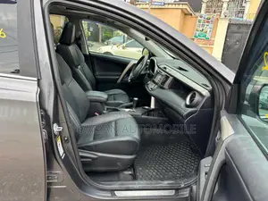Toyota RAV4 Limited 4dr SUV AWD (2.5L 4cyl 6A) 2015 Gray