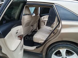 Toyota Venza 2010 Brown