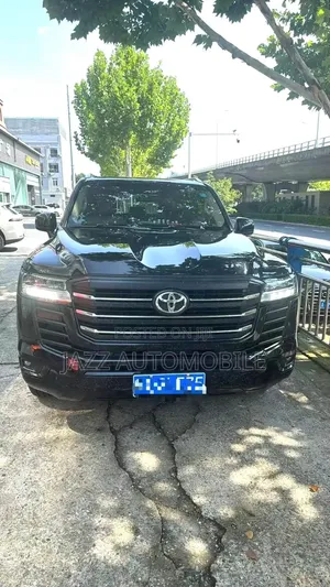 Toyota Land Cruiser 2023 Black