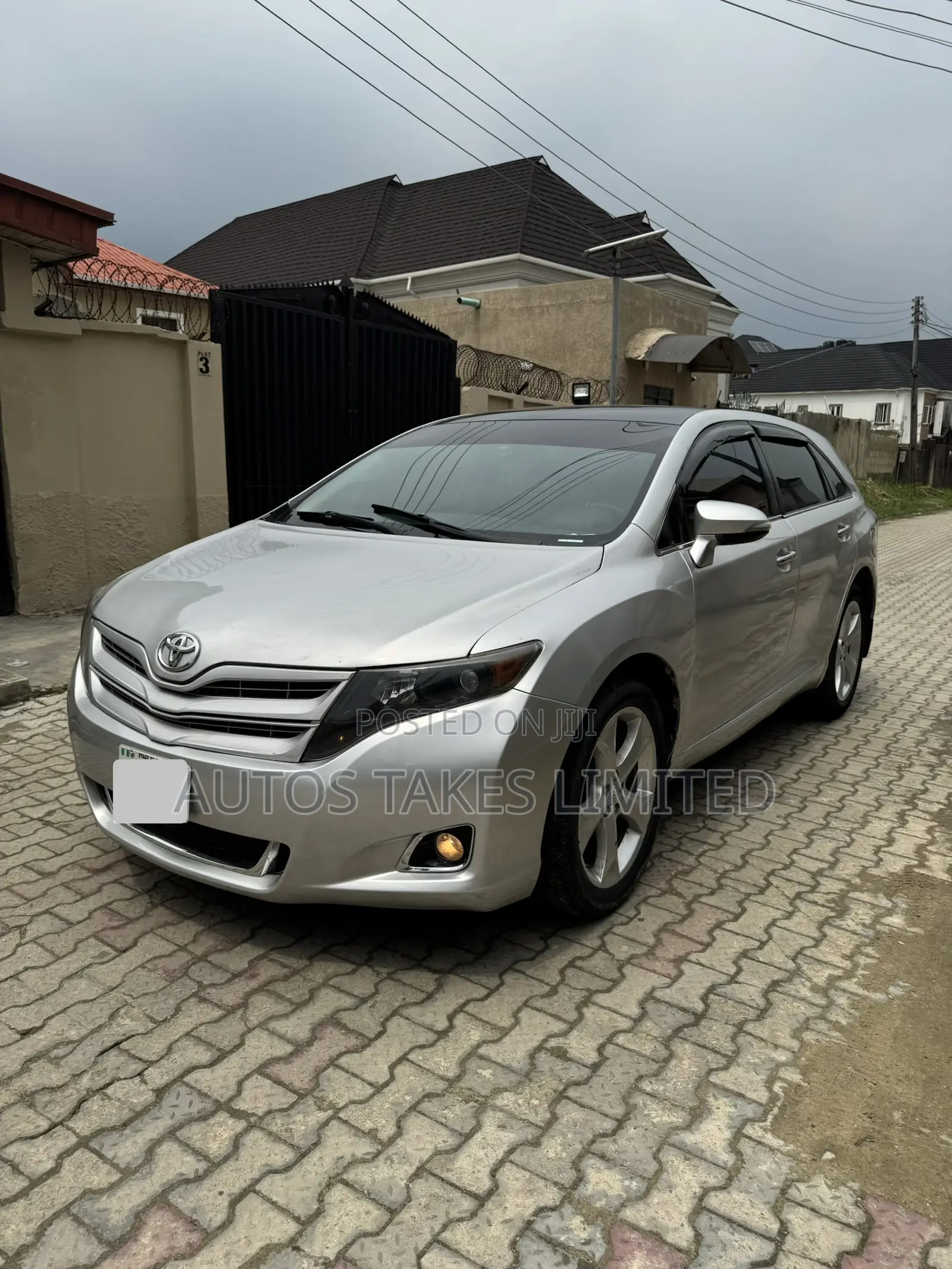 Toyota Venza 2010 Silver