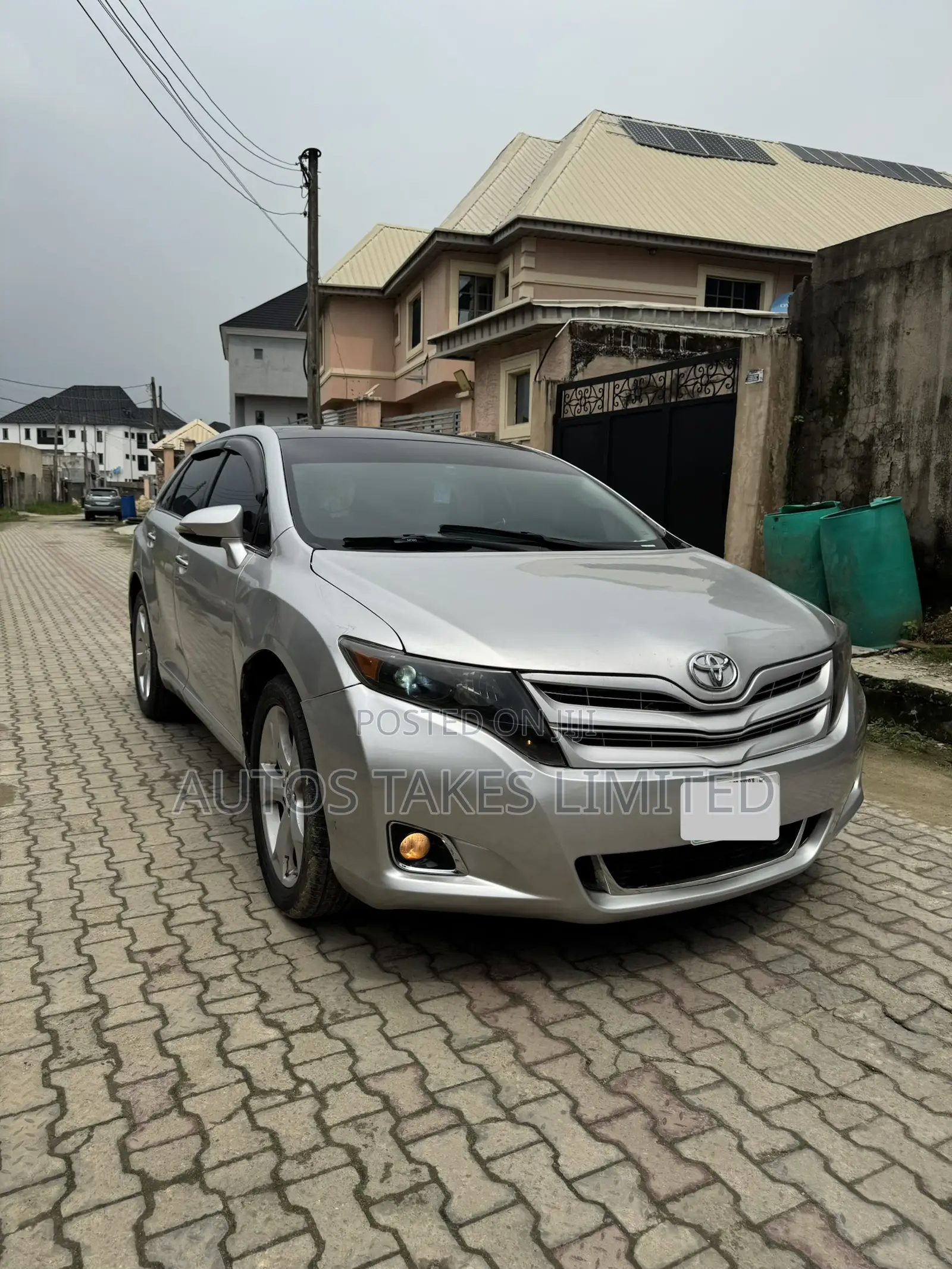 Toyota Venza 2010 Silver