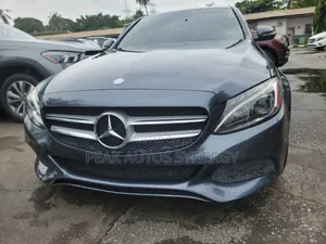 Mercedes-Benz C300 2015 Gray