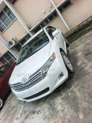 Toyota Venza 2010 White
