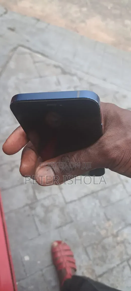 Apple iPhone 12 64 GB Blue