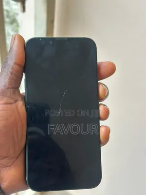 Apple iPhone 13 128 GB Green