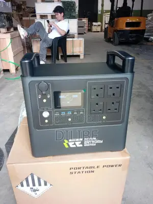 Brand New Initial Energy Singo 2400W Solar Generator