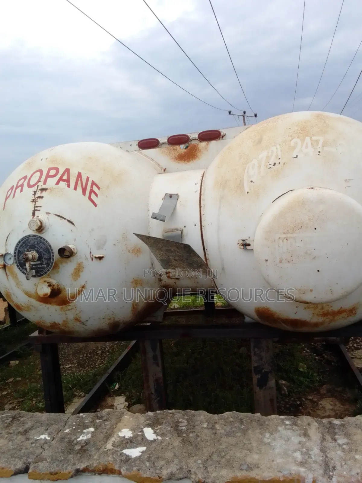 Double 2tons LPG Tanks With Construction Available for Sale