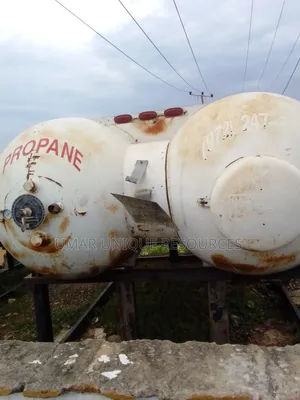 Double 2tons LPG Tanks With Construction Available for Sale