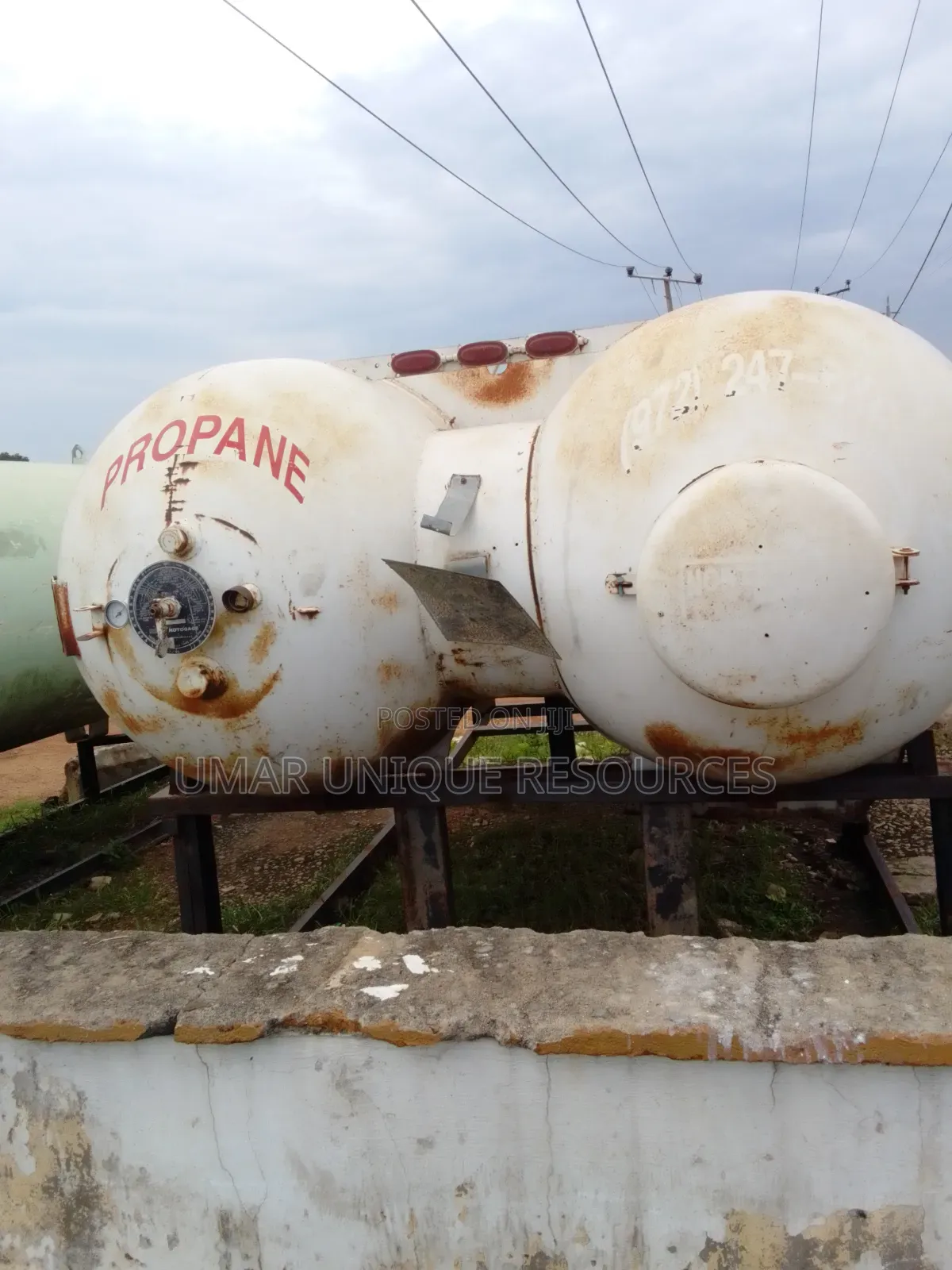 Double 2tons LPG Tanks With Construction Available for Sale