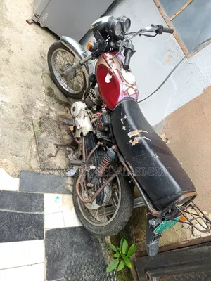 Bajaj Boxer 2024 Red