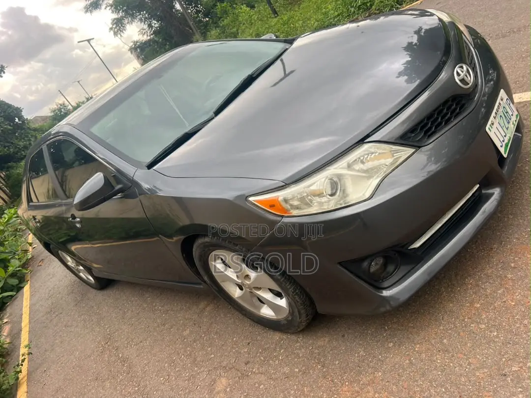 Toyota Camry 2014 Gray