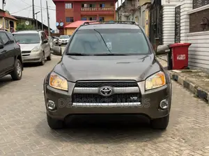 Toyota RAV4 2011 Burgundy