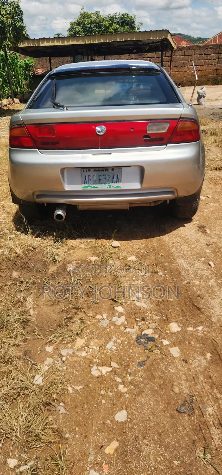 Mazda 323 2000 Silver