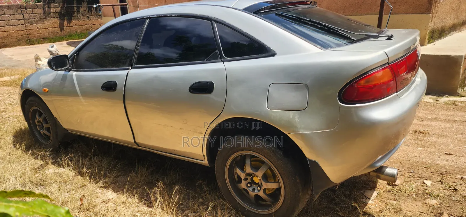 Mazda 323 2000 Silver