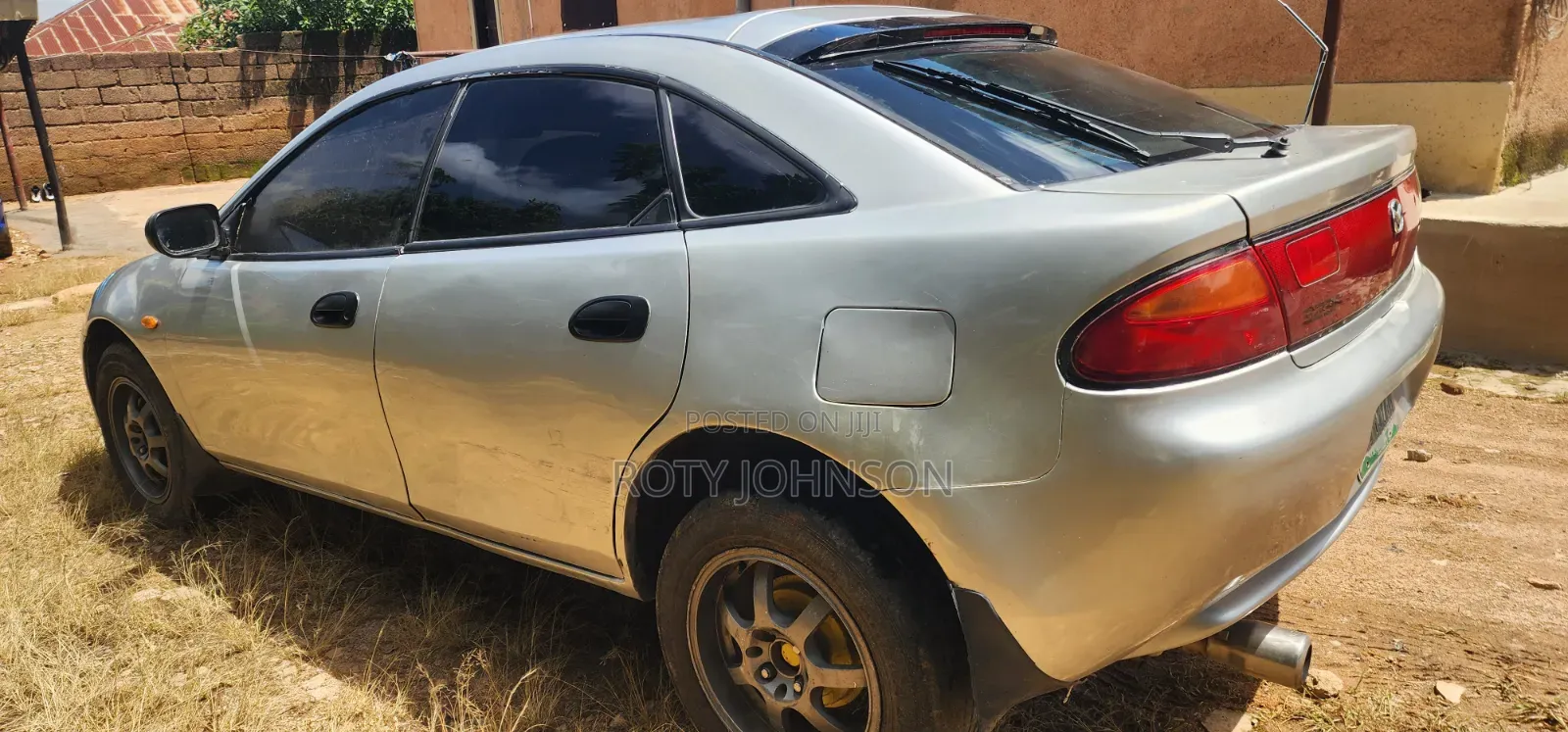 Mazda 323 2000 Silver