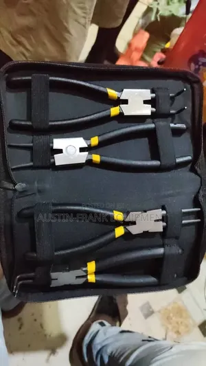 Hans 4-Piece Circlip Pliers Set