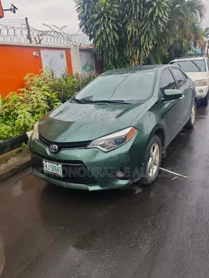 Toyota Corolla LE 4dr Sedan (1.8L 4cyl CVT) 2015 Green