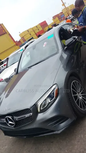 Mercedes-Benz GLC-Class 2018 Gray