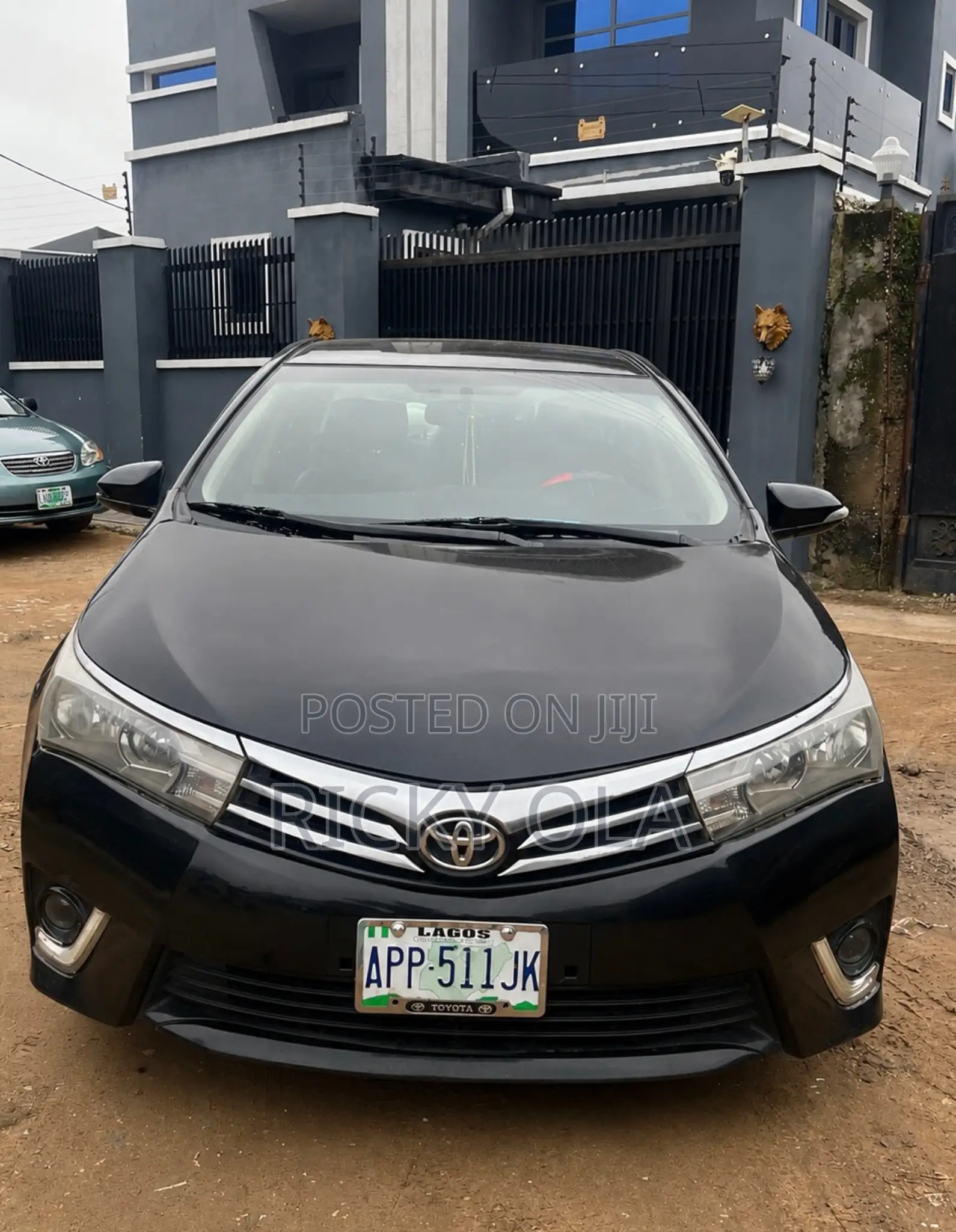 Toyota Corolla Altis 2014 Black