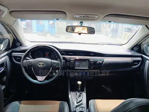 Toyota Corolla 2015 White
