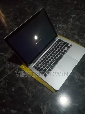 Laptop Apple MacBook Pro 2016 8GB Intel Core i5 SSD 256GB