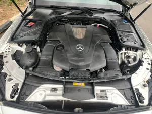 Mercedes-Benz C400 4Matic AWD Sedan (3.0L V6 7A) 2015 White
