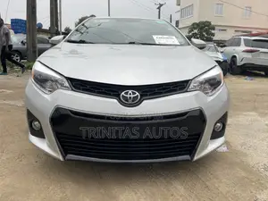 Toyota Corolla S 4dr Sedan (1.8L 4cyl CVT) 2014 Silver
