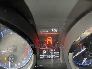 Toyota Corolla S Plus 4dr Sedan (1.8L 4cyl 6M) 2014 Silver