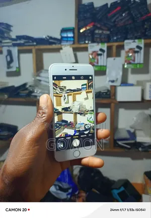 Apple iPhone 7 32 GB White